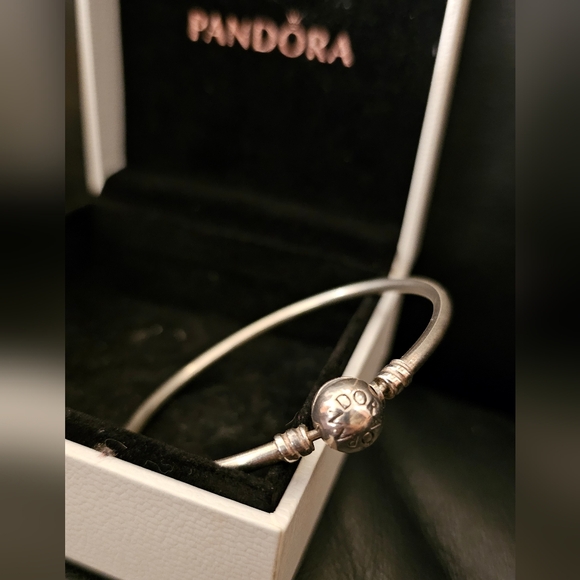 Pandora Sterling Silver Bracelet with Jewlery Box EUC - Picture 5 of 7